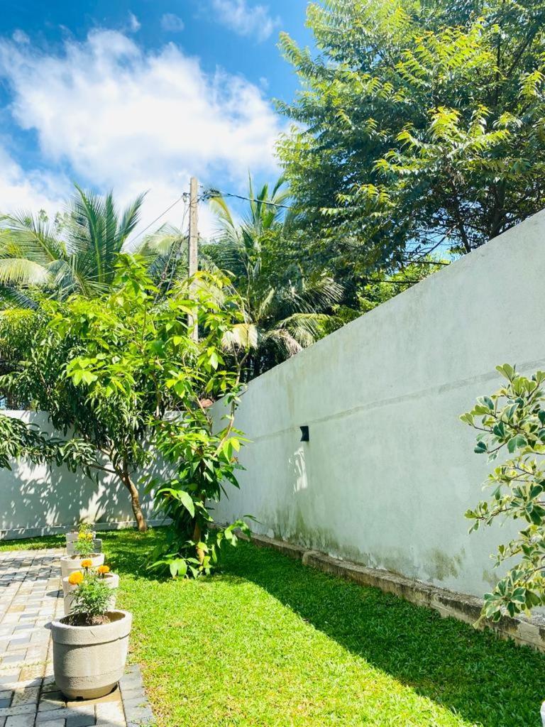 Twinstop Villa Minuwangoda Esterno foto